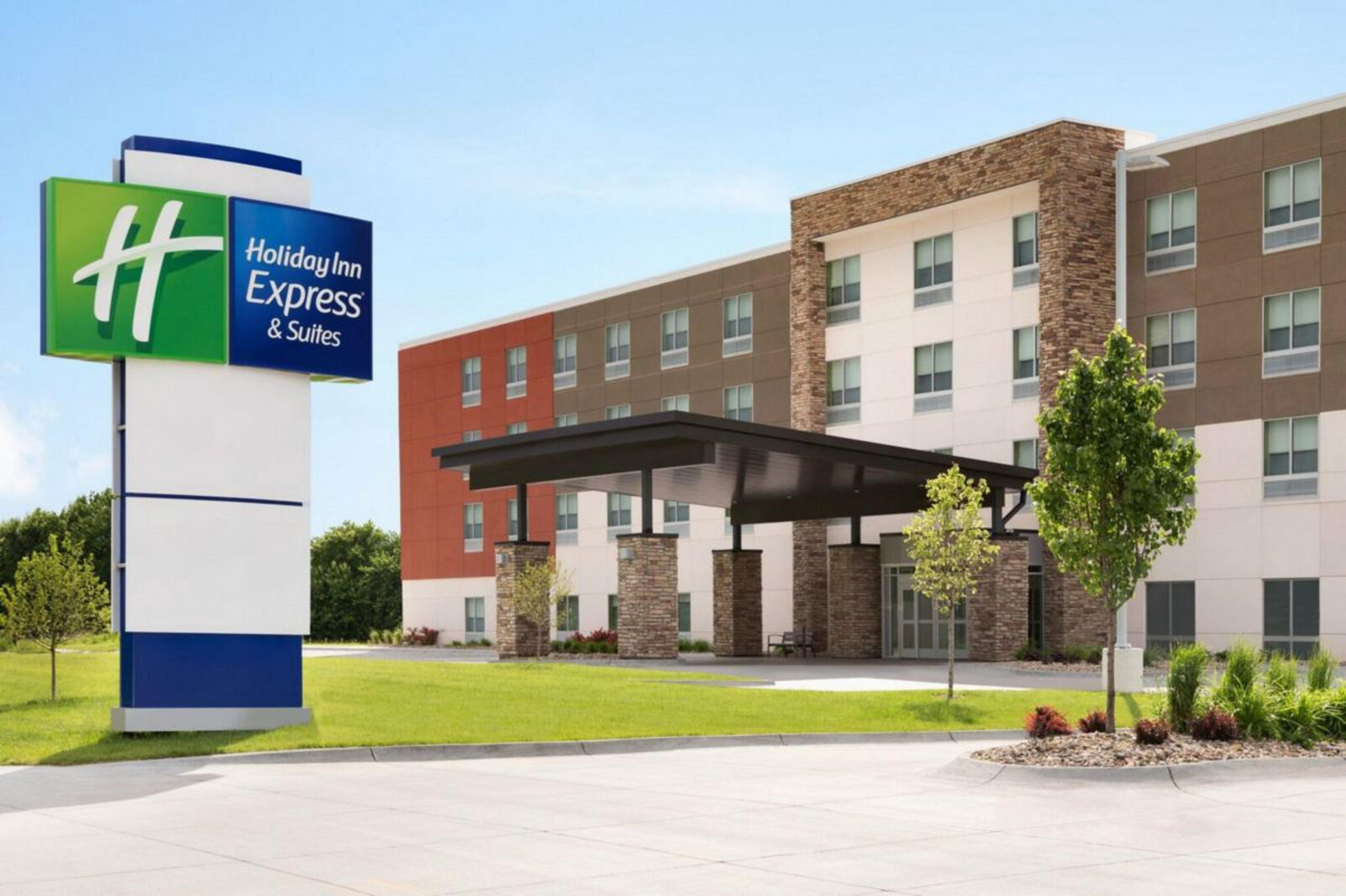 Comfort Inn & Suites Goodland Exterior photo
