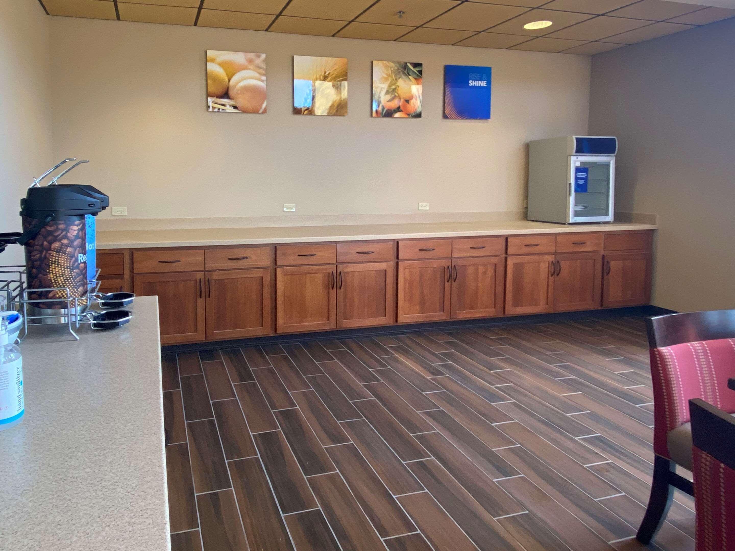 Comfort Inn & Suites Goodland Exterior photo